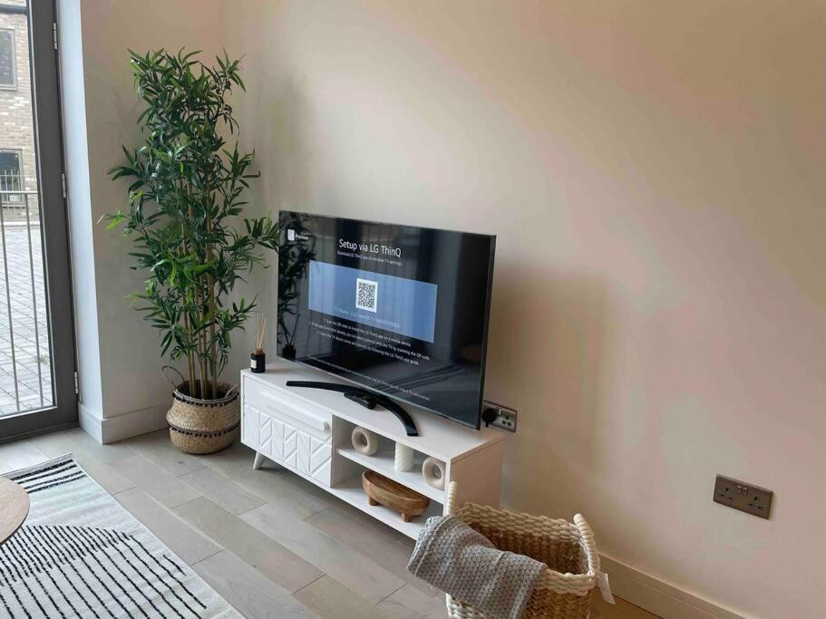 Apartment Luxury 2 Bedroom Flat Sutton Sutton (Greater London)